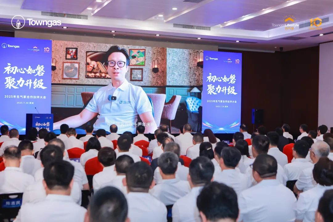 陈英龙.jpg