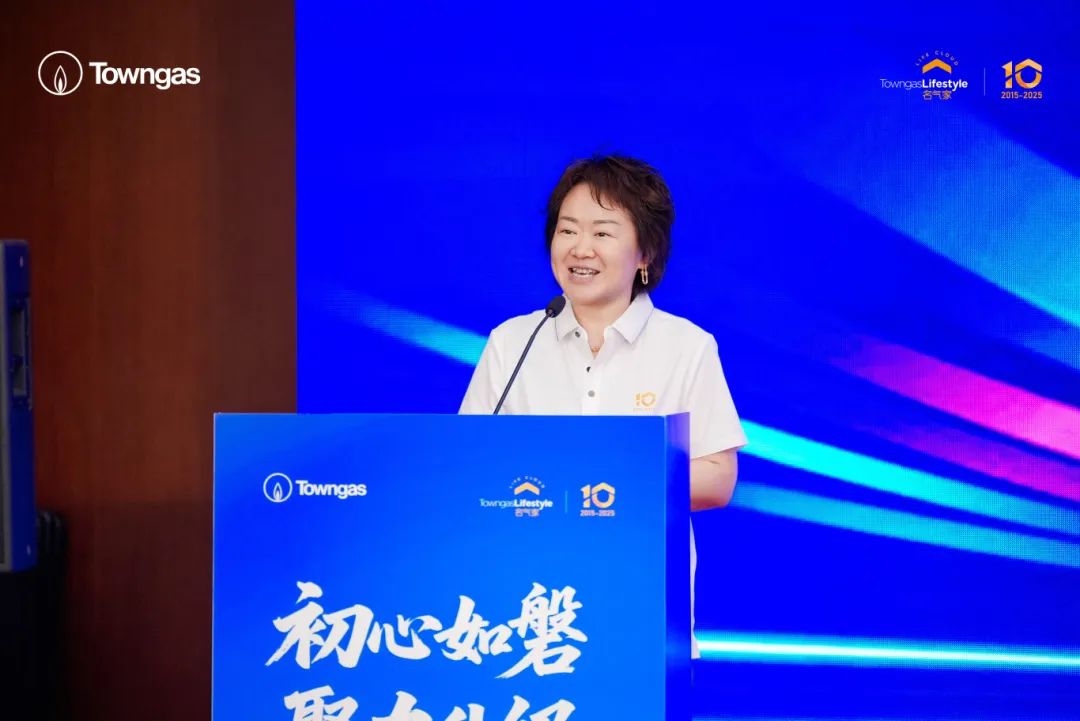 徐清.jpg